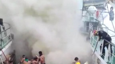 Se incendió buque de Conarpesa en Puerto Rosales