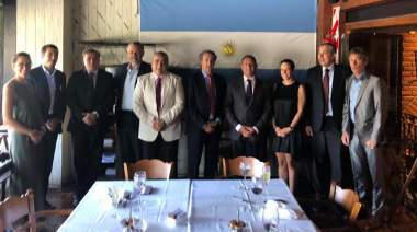 Instantáneas: C.A.Pe.C.A. compartió un almuerzo con autoridades de Prefectura Naval