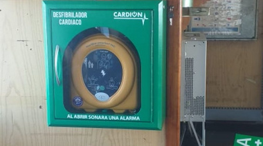 Vieira Argentina incorporó desfibriladores automáticos en los buques de su flota