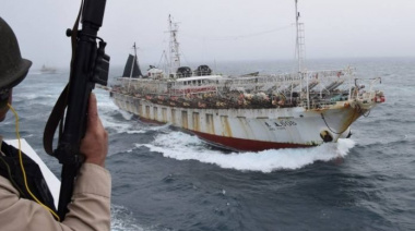 Prefectura Naval capturó a un buque chino que pescaba ilegalmente en aguas argentinas