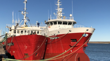 Flamante buque de Profand ya se prepara para la pesca del langostino en aguas nacionales