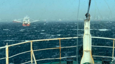 127 buques siguen refugiados en el Golfo Nuevo