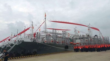 Empresa china anunció la salida de 10 nuevos barcos poteros