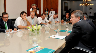 Yauhar se reunió con la Mesa del Consenso Pesquero Nacional