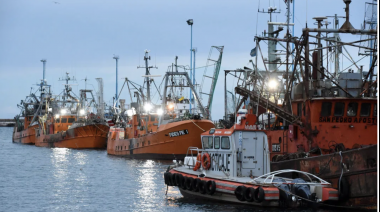 El cuerpo de una mujer apareció flotando en el muelle principal del puerto de Comodoro Rivadavia