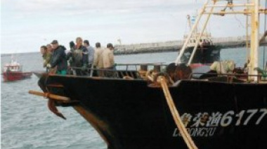 Fracasó el operativo de descarga de los buques chinos y renunció el administrador del puerto de Comodoro 