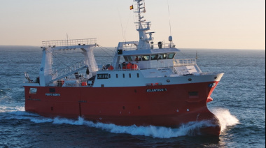 El tangonero Atlántico 1 concluyó la campaña de langostino con una captura total de 1.730 toneladas