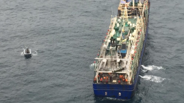 Barco chino capturado por la Armada uruguaya tenía más de 10 toneladas de calamar