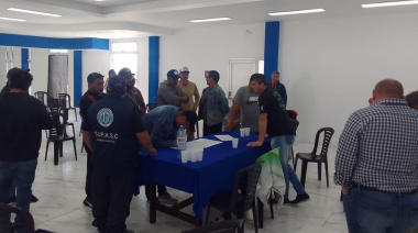 Estibadores de Deseado viajaron a Río Gallegos para pedir por los buques extranjeros de la milla 201