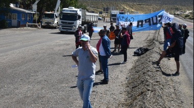 Estibadores que reclaman por el ingreso de buques extranjeros anuncian que si no hay respuestas en siete días paralizarán todos los puertos