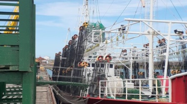 Estibadores cerraron acuerdo salarial y ahora el puerto deseadense podrá recibir a los poteros