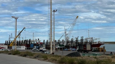Ingresaron los tres primeros poteros por el puerto deseadense 