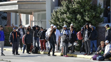 Trabajadores de una pesquera de Comodoro mantienen una retención de servicios por falta de pago