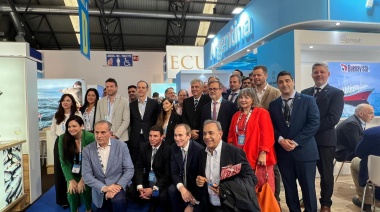 El Embajador de Argentina participó de la inauguración del Stand Mar Argenino en la Feria Conxemar 