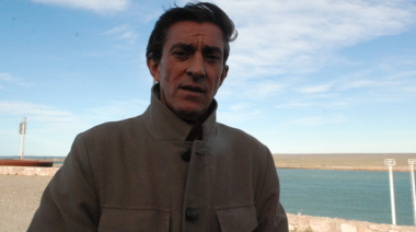 Fernando Álvarez arribó a Deseado para conocer al Uchi y habló sobre la zafra del langostino