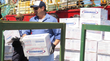 El ex subsecretario Raúl Mella volvió a trabajar en el puerto como estibador