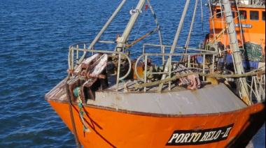 Aseguran que un buque de Yaganes estuvo a punto de hundirse en el muelle de San Julián