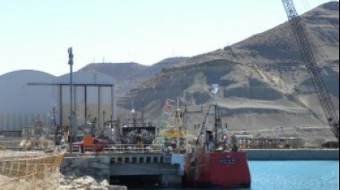 Buques de Solimeno operan en el puerto de Comodoro Rivadavia