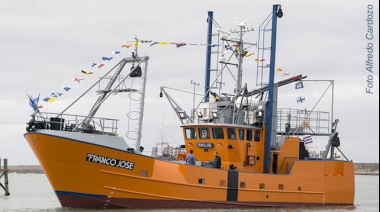 Botaron nuevo pesquero que operará sobre el langostino en el puerto de Rawson