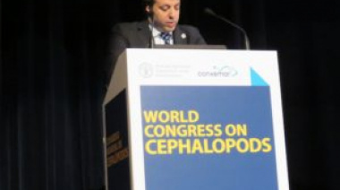 Tomas Gerpe expuso sobre la milla 201 en Congreso Mundial de Cefalópodos que se realizó en Vigo