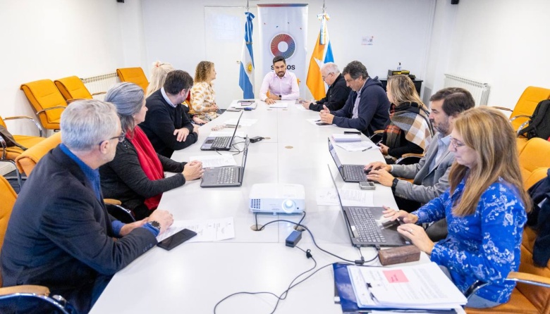 Suárez encabezó en Ushuaia una nueva sesión del Consejo Federal Pesquero