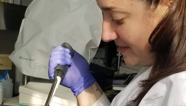 Investigadora del INIDEP se capacita en Noruega sobre extracción de microplásticos de organismos marinos