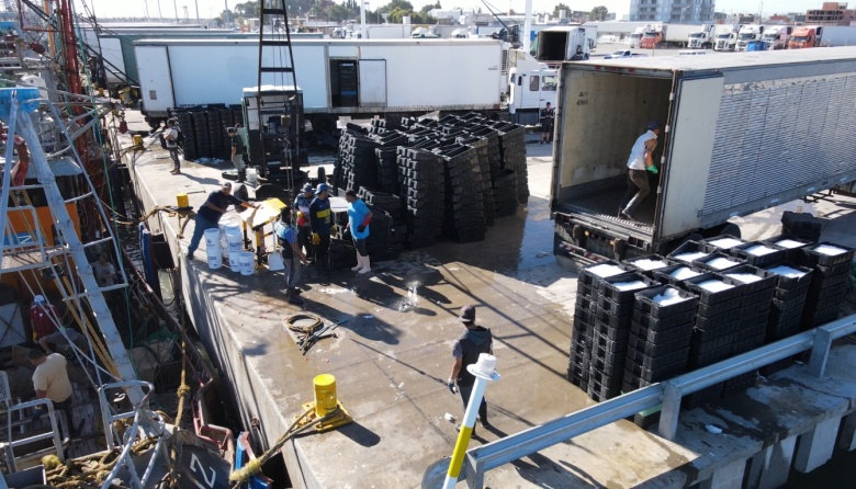 Por presuntas extorsiones denuncian que se paraliza  el inicio de la temporada de langostino en Chubut