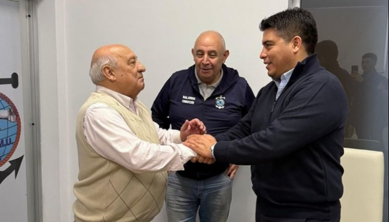 Vidal pidió soluciones urgentes al conflicto pesquero y reclamó compromiso por la paz social