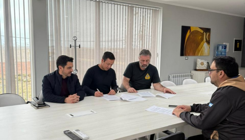 CAFACH y SICONARA sellan acuerdo para garantizar el inicio de la temporada de pesca en aguas provinciales