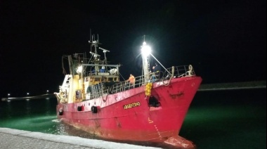 Estibadores de Caleta Paula pararon la descarga de un buque por falta de guantes