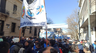 Baja presencia de Puerto Deseado en la marcha nacional del SOMU en Buenos Aires