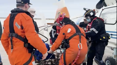 Prefectura evacuo a tripulante de buque "Pedrito"