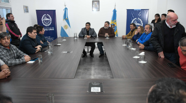 Vidal estuvo presente en la firma del convenio colectivo de trabajo de sindicato de apuntadores marítimos