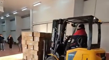 Con la descarga de 140 toneladas de langostino Conarpesa inauguró cámaras frigoríficas en Puerto Rosales 