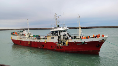  El palangrero de Argenova regresó a Puerto Deseado con 47 toneladas de merluza negra