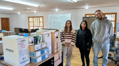 Tenedoras de cuota de merluza negra donan equipamiento a la Secretaría de Pesca de Tierra del Fuego