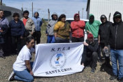 Despidos en Conarpesa: trabajadores bloquean salida del puerto de Caleta Paula