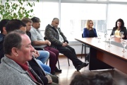 Reunión entre el Gobierno y gremios portuarios de Puerto Deseado para impulsar la pesca