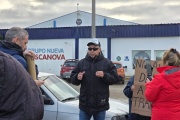 Trabajadores del STIA marcharon en Puerto Deseado contra despidos y precarización laboral