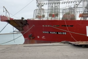Buque de Argenova avanza en su reparación tras sufrir una avería durante el temporal de viento