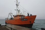 Santa Cruz impulsa un nuevo pedido de pesca experimental para el buque Columbus, tras un antecedente rechazado