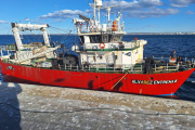 El Álvarez Entrena III arribó a Puerto Madryn con 70 toneladas de langostino