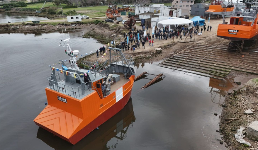 Botaron el “Codaste”, un nuevo buque para la pesca de langostino en Rawson