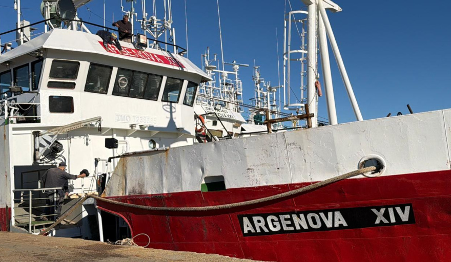 Argenova saldrá a la pesca de la merluza negra con un renovado palangrero 