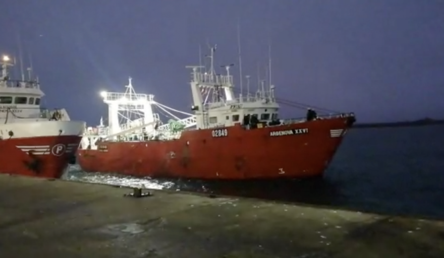  Cuatro buques con asiento en Puerto Deseado zarpan hacia la pesca del crustáceo en el paralelo 41º