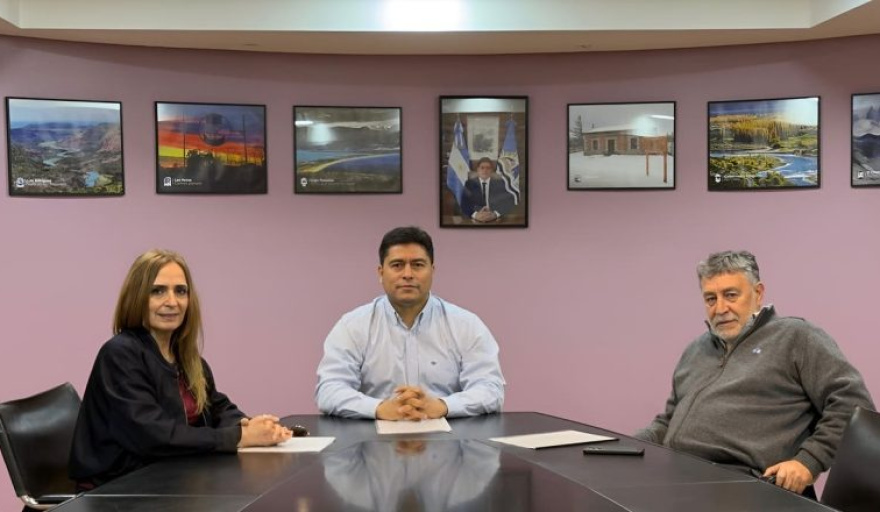 El cuento del tío de los 70 empleos para Puerto Deseado